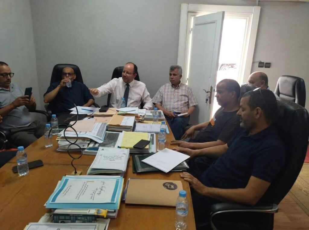 WhatsApp Image 20250625 à 160149604cd3a4 | اصداء الجهة نائب رئيس جماعة أكادير عبد الله بولغماير يستقبل قيادات الفيدرالية المهنية لإداوتنان لتدارس مشاكل الحرفيين وتسريع إخراج المنطقة الصناعية بالدراركة