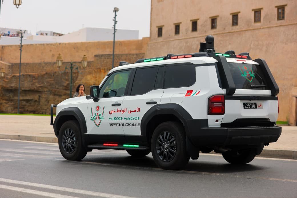 كاميرات عالية الدقة بجهاز أضواء الطوارئ لسيارة مدار